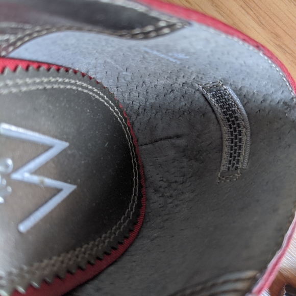 Formal point toe red heels - Picture 2 of 8